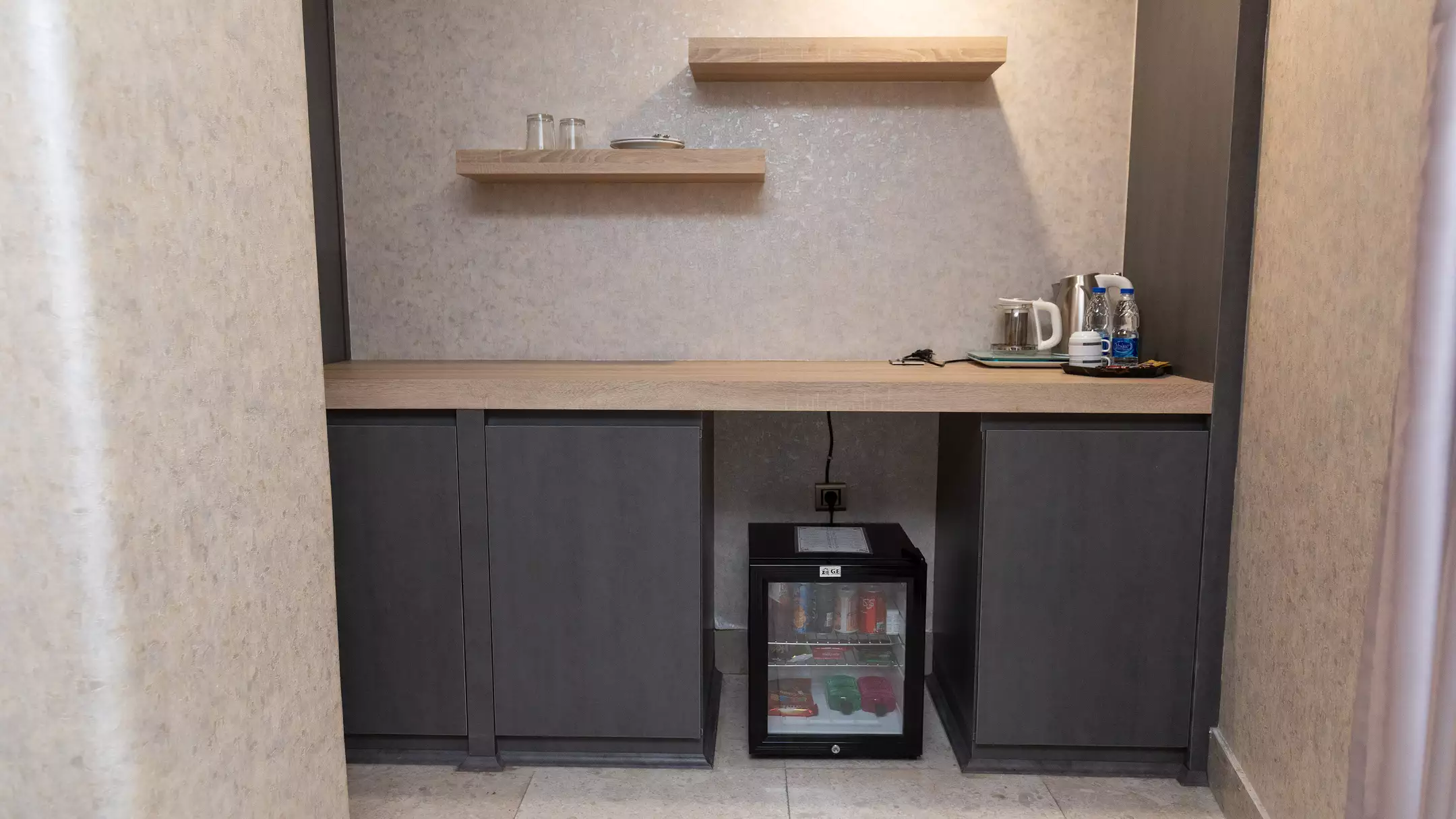 Alibaba https://cdn.alibaba.ir/ostorage/hotel-accommodation-images/674a974610d0d5745be3d188_هتل دیاکو پلاس - سوئیت دوتخته دبل جونیور (3).webp